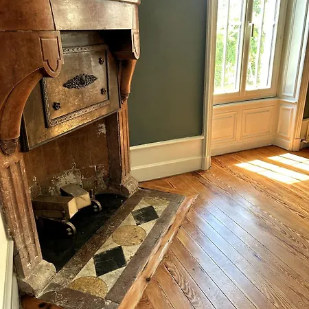 Rose, Manoir Catherine Sainte-Catherine-sur-Riverie